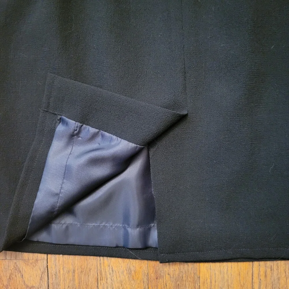 Talbots 10P Sheath Dress Black Wool Short Sleeve Empire Waist Vintage Whimsigoth
